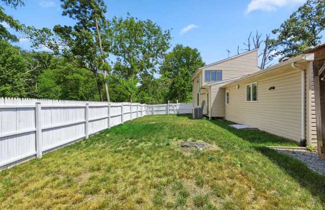 8304 DANGERFIELD PL Gallery 3
