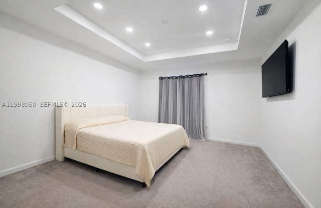12767 SW 230th Ter Gallery 3