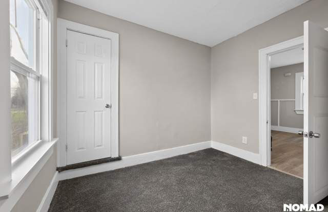 Charming 3BR Townhome in Detroit Gallery 1