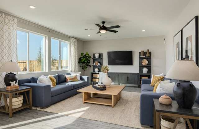 beautifully maintained 5-bedroom, 3-bath, 2,725 sq ft in Manteca Gallery 4