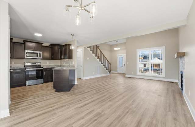 3035 Timberdale Dr Gallery 2