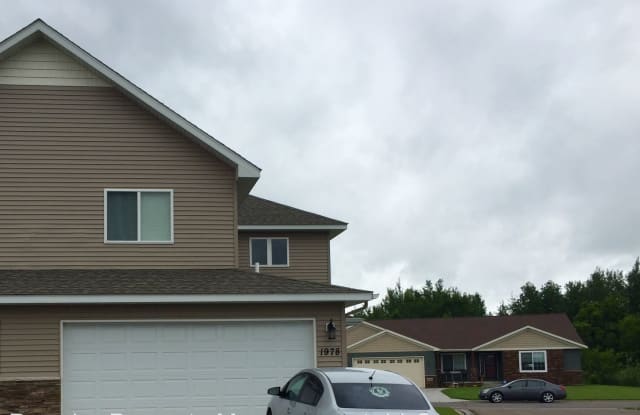 1978 Peach Dr NE - 1978 Peach Dr NE, Sauk Rapids, MN 56379