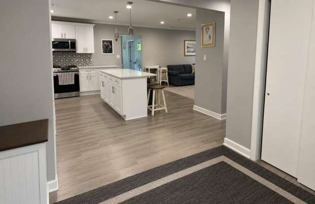 7 Lake Drive Gallery 3