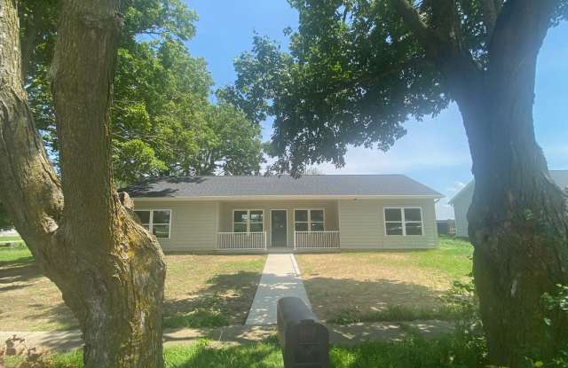 Available now! Brand New 3-Bedroom, 2-Bath House - McLean IL photos photos