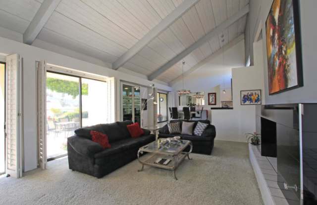 34800 Mission Hills Drive Gallery 3