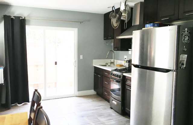 10402 Park Street - 10402 Park St, Bellflower, CA 90706