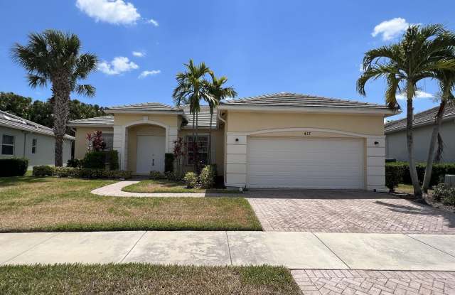 417 SW BLUE SPRING COURT photos photos