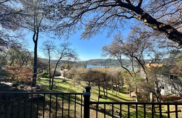 Beautiful 4-Bedroom Home with Stunning Views in Lake Wildwood, Penn Valley photos photos Beautiful 4-Bedroom Home with Stunning Views in Lake Wildwood, Penn Valley photos photos