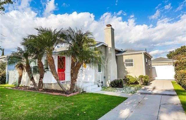 2530 S Bentley Avenue photos photos