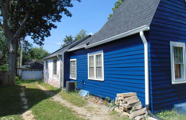 1132 N Hawthorne Lane Gallery 4