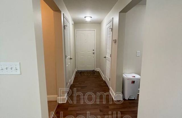 8121 Lenox Creekside Dr Gallery 3