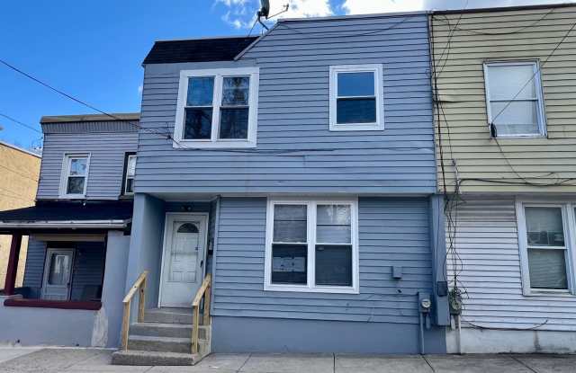 Newly Renovated 3-Bedroom Home in Germantown Available NOW! PHA Accepted! photos photos