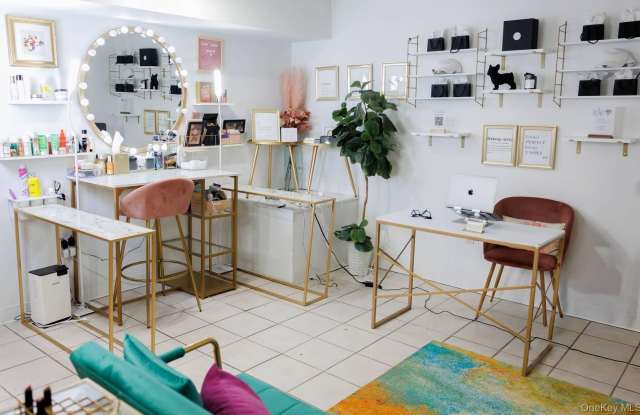 10 Fisher Lane Gallery 1
