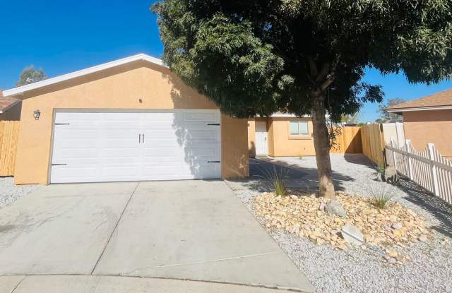 3 Bedroom 2 Bathroom Home! photos photos