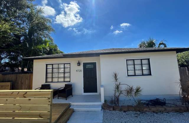 Charming Renovated 1-Bedroom Suite – Just Minutes from Downtown St. Petersburg photos photos