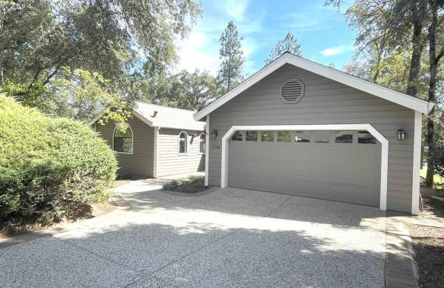 Beautiful 3 bedroom, 3 bath home in Lake Wildwood, Penn Valley, CA 95946 photos photos