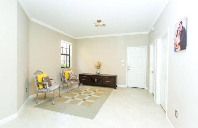 10426 Wellington Parc Drive Gallery 2