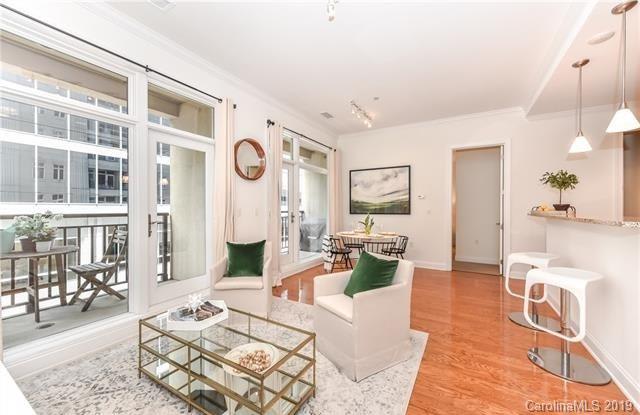230 S Tryon Street 1110 - 230 S Tryon St, Charlotte, NC 28202