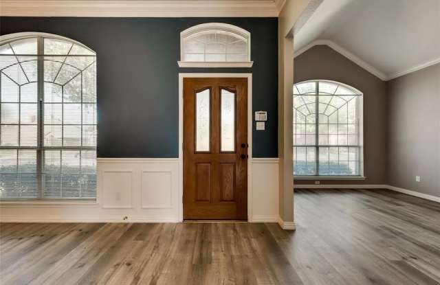 108 Brentwood Court Gallery 3