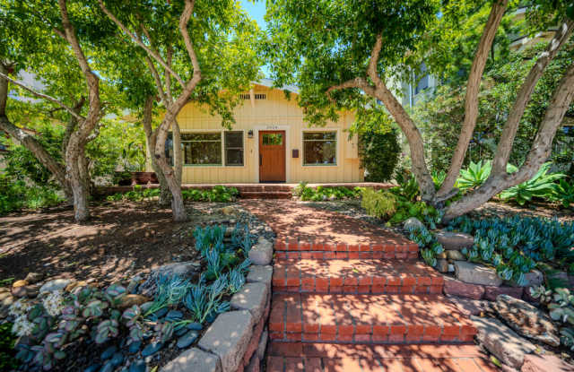 3924 Alameda Place photos photos