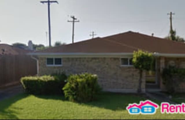 2405 Beluche Drive - 2405 Beluche Drive, Galveston, TX 77551