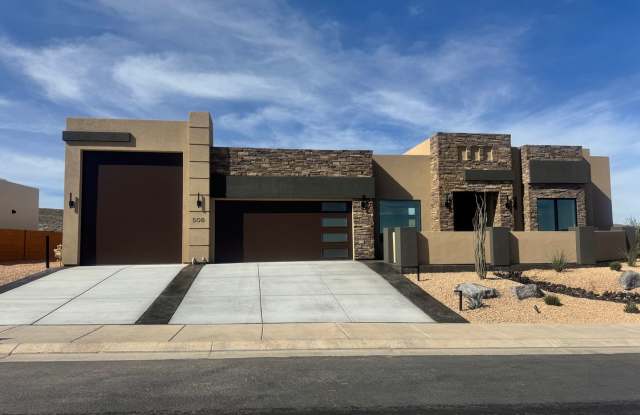 Beautiful Single-Level Home with Trail Access  Stunning Views!!! photos photos