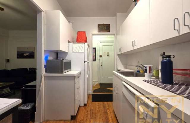 421 West 24th St Gallery 2
