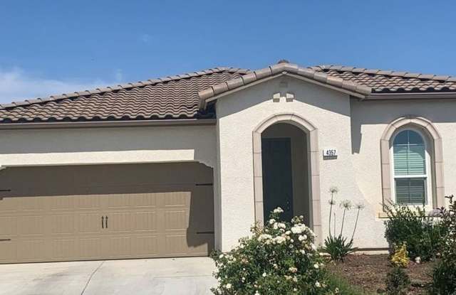 Nice home in North Merced photos photos