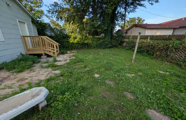 1011 NE Seward Avenue photos photos