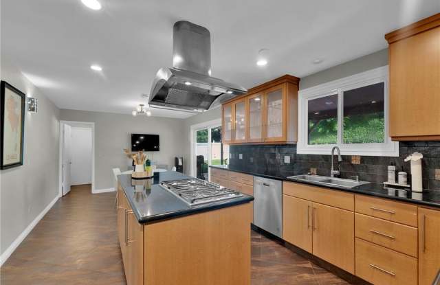 23942 Califa Street photos photos