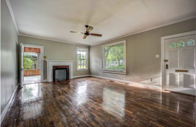 Freshly Updated 3 Bedroom Home Gallery 3