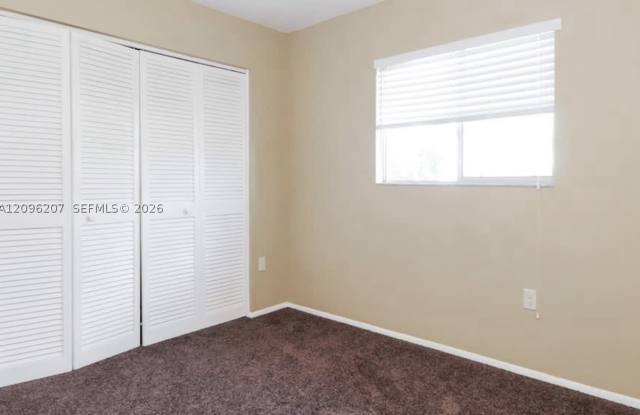 6905 20th ave W Gallery 2