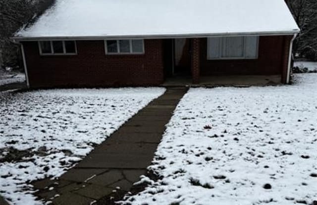 126 Schenley Drive - 126 Schenley Drive, McMurray, PA 15317