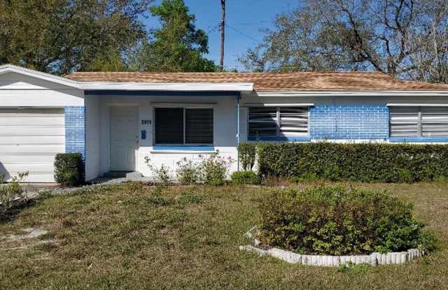 3-Bedroom, 2-Bathroom Home for Rent in Winter Haven photos photos