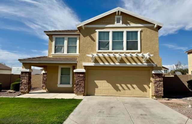 Beautiful 5 Bed + Loft, 2.5 Bath Two Story Level Home In Avondale! Large Backyard photos photos