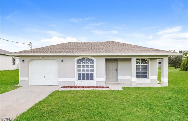 2607 30th Street SW photos photos