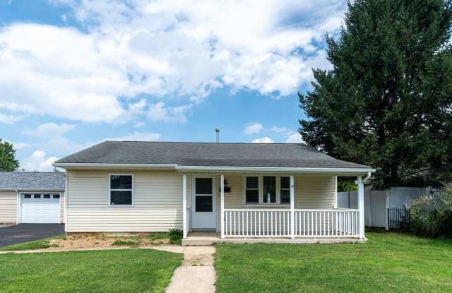 **Charming Newly Remodeled 2-Bedroom Rancher** Gallery 1
