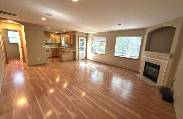 Everett Home Gallery 4