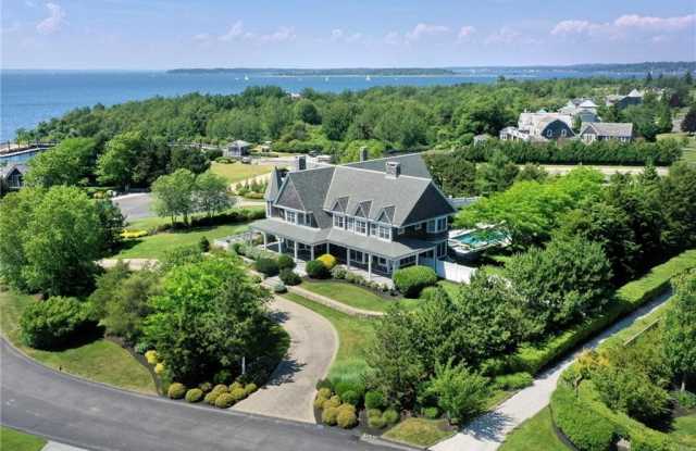 271 Carnegie Harbor Drive - 271 Carnegie Harbor Drive, Newport County, RI 02871