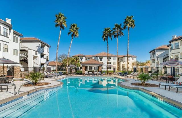 Cortland Red Mountain photos photos Cortland Red Mountain photos photos