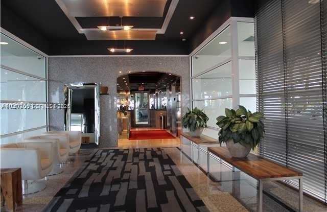 1402 Brickell Bay Dr photos photos