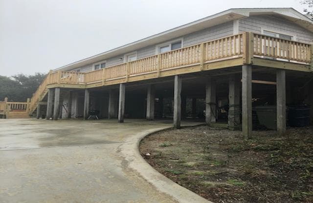 102 Rip Tide Court - 102 Rip Tide Court, Emerald Isle, NC 28594