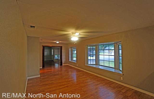 4122 Running Creek Dr Gallery 4