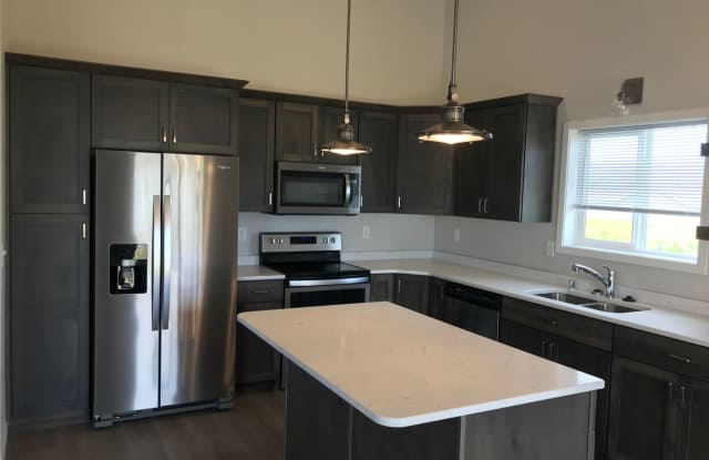 3 Bed 3 Bath Single Family Home Gallery 3
