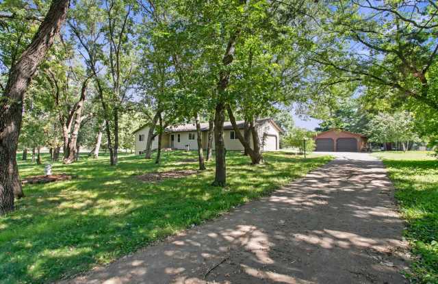 Rent in Andover 4 bd 3 ba 5 garage stalls, 1 AC avail NOW: $2,895/mo plus utilities. photos photos