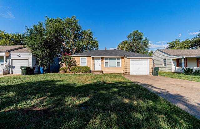 3 Bed 1.5 Bath in Midwest City! Half off on the first month's rent! Gallery 3