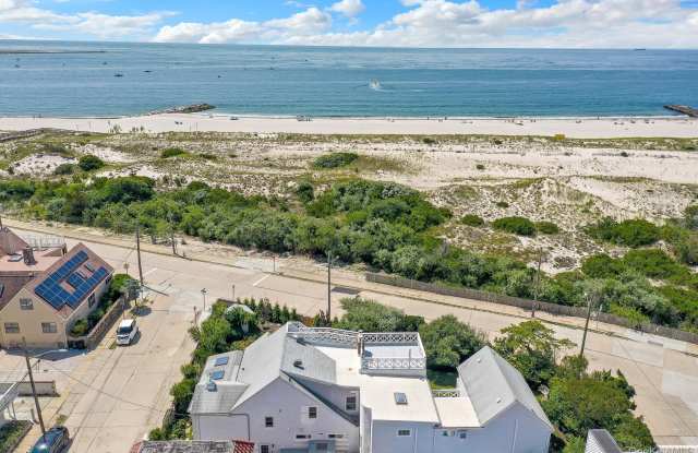 12 Ocean Boulevard Gallery 2
