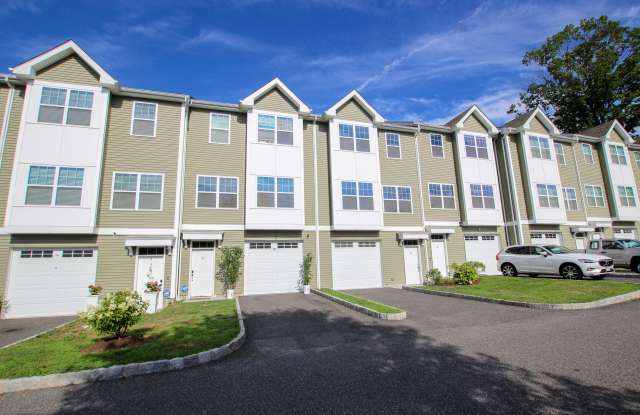 5 Laurel Hill Court unit: 5 photos photos