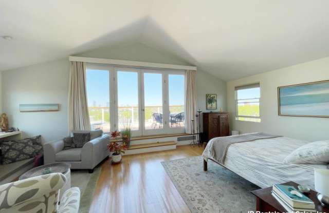 32 Sheridan St. photos photos