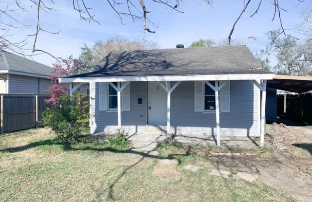 3438 Taft Ave - 3438 Taft Avenue, Groves, TX 77619